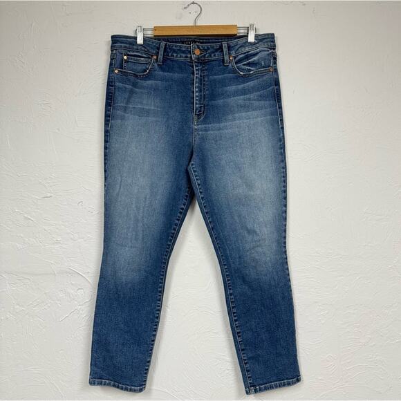 Level 99 Blue High Rise Straight Jeans Womens 34 Denim Classic Zip Fly Casual - Picture 1 of 12
